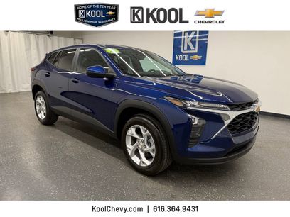 Used 2024 Chevrolet Trax LS w/ LS Convenience Package