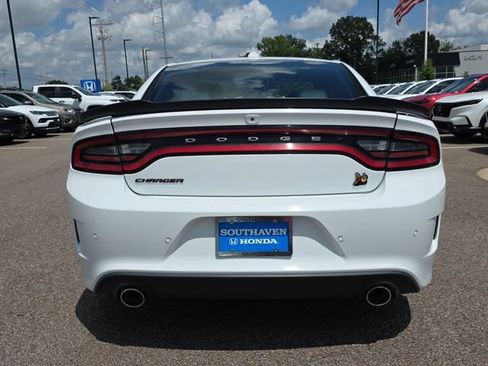 Used 2020 Dodge Charger Scat Pack w/ Plus Group RWD image 4