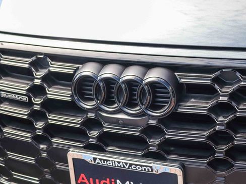 Used 2022 Audi Q5 2.0T Prestige w/ Prestige Package AWD/4WD image 11