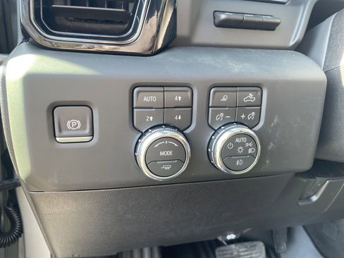 New 2026 GMC Sierra 2500 AT4 w/ AT4 Premium Plus Package image 21