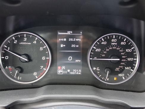 Used 2025 Subaru Crosstrek 2.5i Premium AWD/4WD image 20