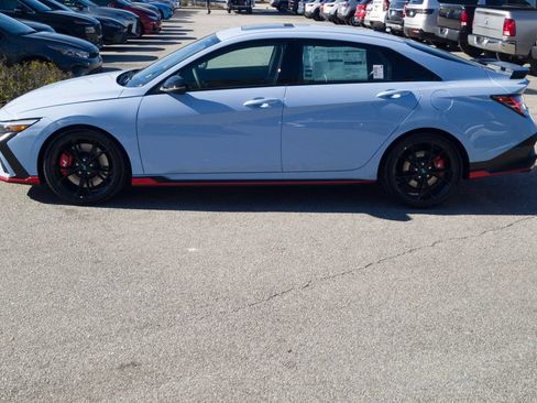 New 2026 Hyundai Elantra N FWD image 9