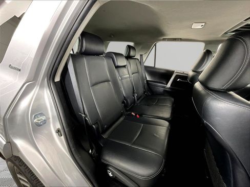 Used 2016 Toyota 4Runner Limited AWD/4WD image 23