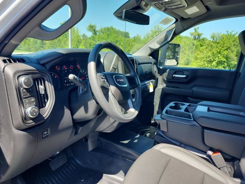 New 2026 GMC Sierra 2500 Pro w/ 1SA Pro Safety Plus Package AWD/4WD image 11