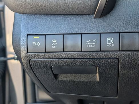 Used 2022 Toyota Camry XSE image 29