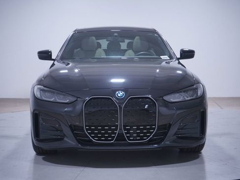 Used 2022 BMW i4 eDrive40 w/ M Sport Package image 4