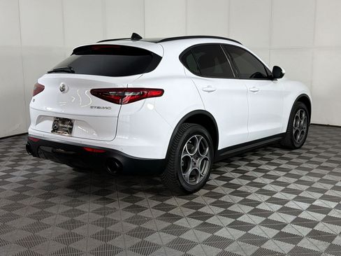 Used 2023 Alfa Romeo Stelvio Sprint AWD/4WD image 9