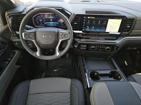 New 2026 Chevrolet Silverado 2500 ZR2 image 9