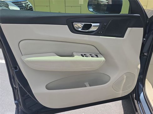 Used 2020 Volvo XC60 T5 Inscription FWD image 14