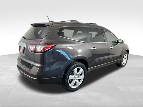 Used 2017 Chevrolet Traverse LT w/ Style and Technology Package AWD/4WD image 7