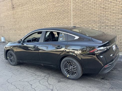 New 2026 Nissan Sentra SV w/ SV Convenience Package FWD image 22