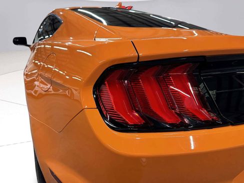 Used 2020 Ford Mustang Coupe RWD image 13