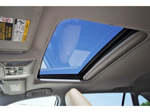 Used 2019 Toyota RAV4 XLE Premium FWD image 26