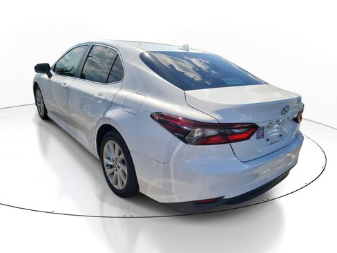 Used 2024 Toyota Camry LE w/ Convenience Package FWD image 5