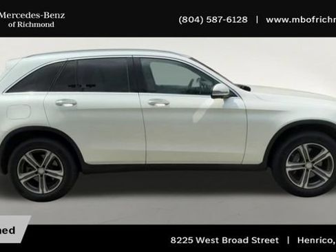 Used 2017 Mercedes-Benz GLC 300 4MATIC image 3