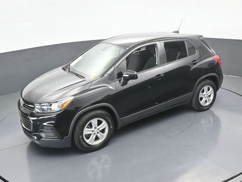 Used 2020 Chevrolet Trax LS image 35