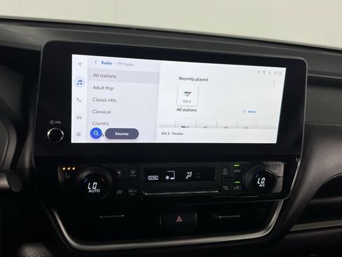 Used 2025 Toyota Grand Highlander AWD image 20