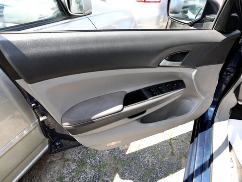 Used 2008 Honda Accord LX image 12