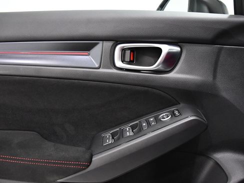 Used 2025 Honda Civic Type R image 17