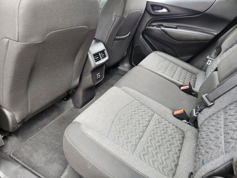 Used 2024 Chevrolet Equinox LT image 31