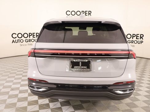 Used 2026 Lincoln Nautilus Premier w/ Equipment Group 102A AWD/4WD image 24