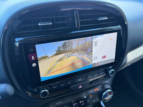Used 2023 Kia Soul GT-Line image 21