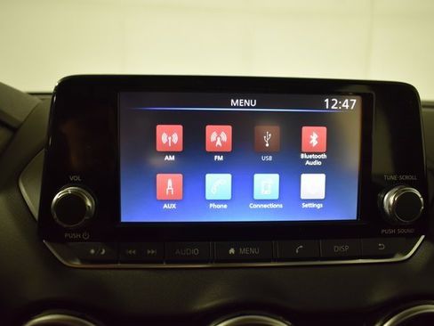 Certified 2025 Nissan Sentra S image 17