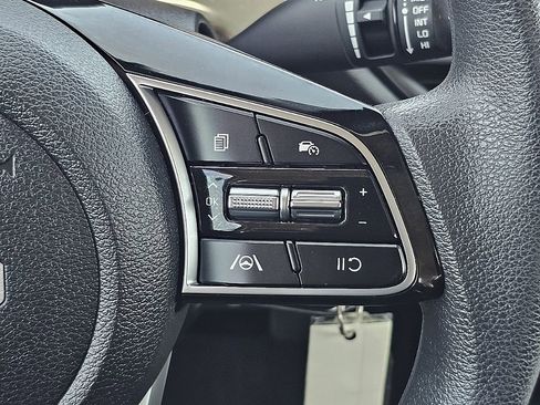 Used 2022 Kia Forte LXS w/ LXS Technology Package FWD image 30