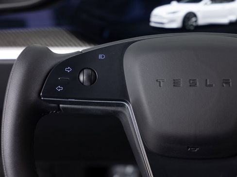 Used 2022 Tesla Model S Plaid image 37