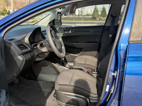 Used 2019 Hyundai Accent SE FWD image 10