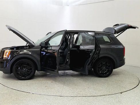 Used 2022 Kia Telluride SX w/ SX Prestige Package image 5