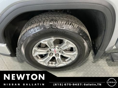 Used 2023 GMC Sierra 1500 SLT AWD/4WD image 52