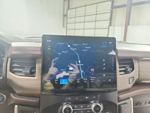 Used 2024 Ford Expedition Limited AWD/4WD image 28