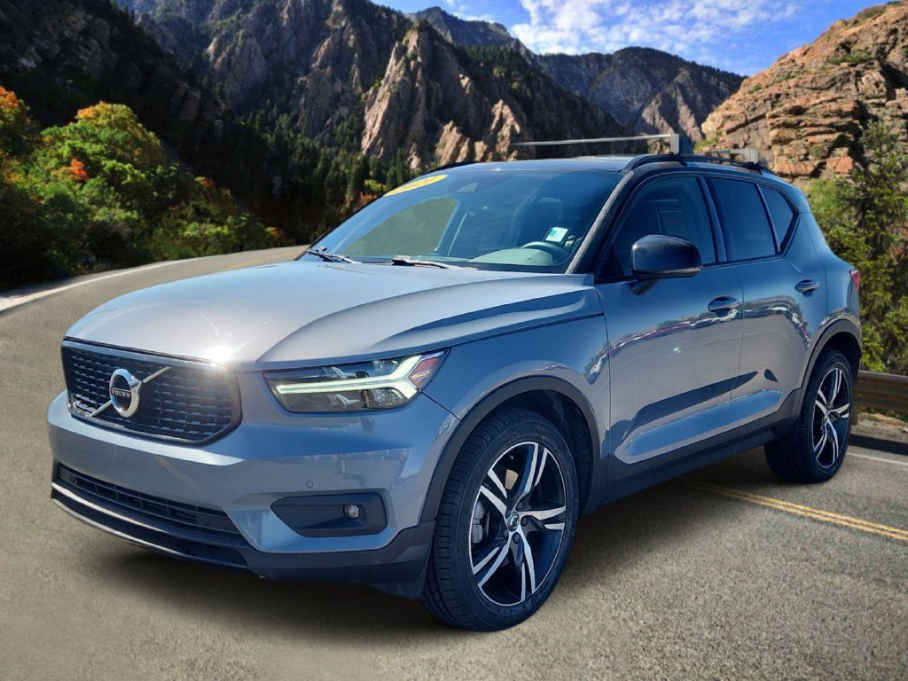 Used 2021 Volvo XC40 T5 R-Design w/ Climate Package AWD/4WD image 5