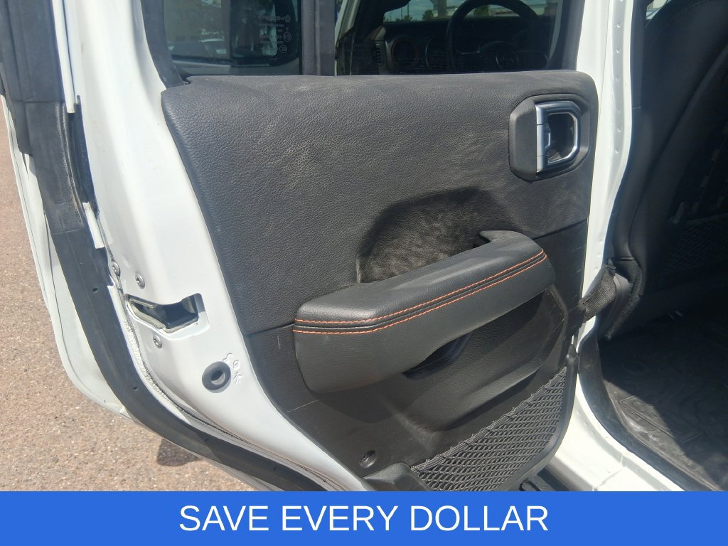 Used 2023 Jeep Gladiator Mojave w/ LED Lighting Group AWD/4WD image 13