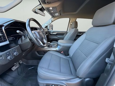 Used 2023 Chevrolet Silverado 1500 RST w/ Max Trailering Package image 10