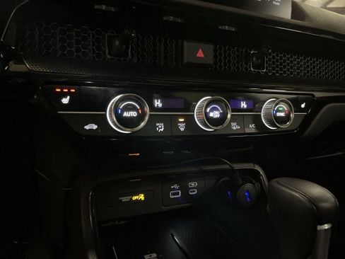 Used 2025 Honda CR-V Sport Touring image 23