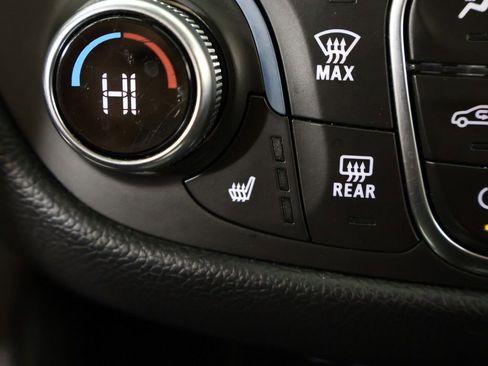 Used 2020 Chevrolet Equinox LT w/ Sport Edition image 48