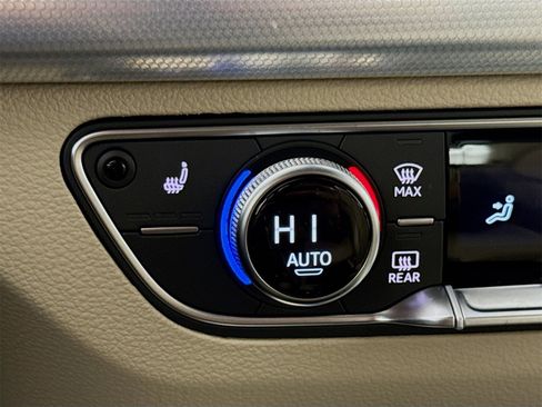 Certified 2025 Audi Q5 2.0T Premium Plus w/ Premium Plus Package image 21