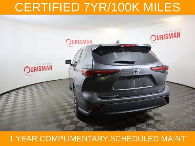 Used 2024 Toyota Highlander XLE FWD image 14