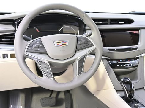 New 2025 Cadillac XT5 Premium Luxury w/ LPO, Floor Liner Package image 12