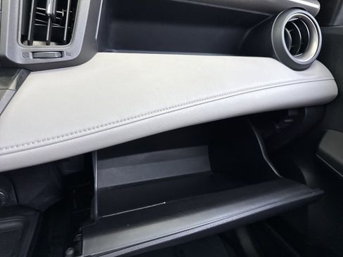 Used 2016 Toyota RAV4 XLE image 25