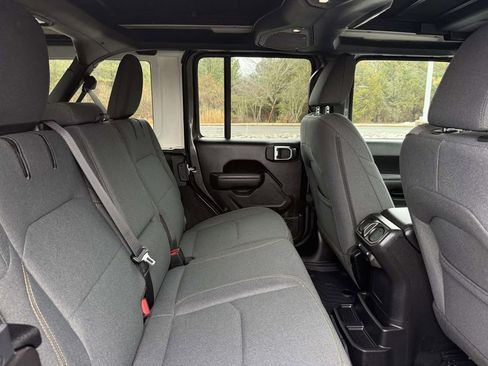 Used 2025 Jeep Wrangler Unlimited Sport S 4xe w/ Convenience Group image 16