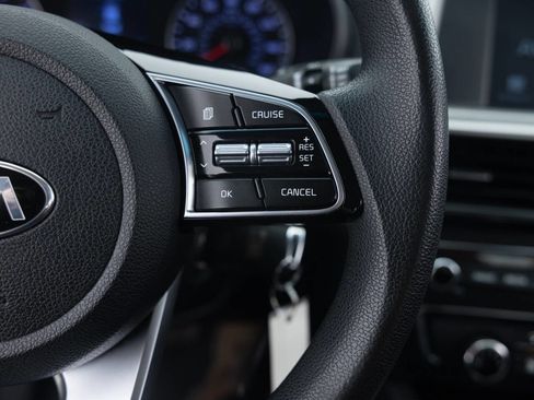 Used 2020 Kia Optima LX image 37