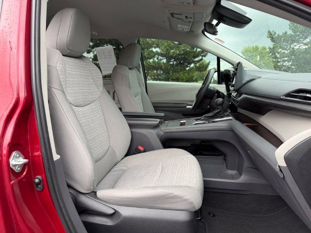 Certified 2022 Toyota Sienna LE FWD image 19