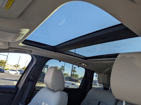 Certified 2025 MAZDA CX-90 3.3 Turbo w/ Premium Sport Pkg image 12