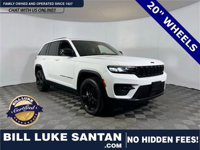 Used 2023 Jeep Grand Cherokee Altitude