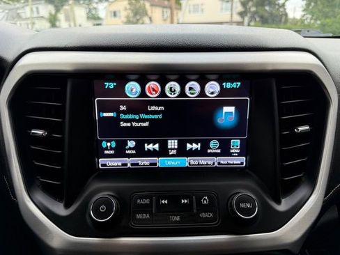 Used 2019 GMC Acadia SLT image 39