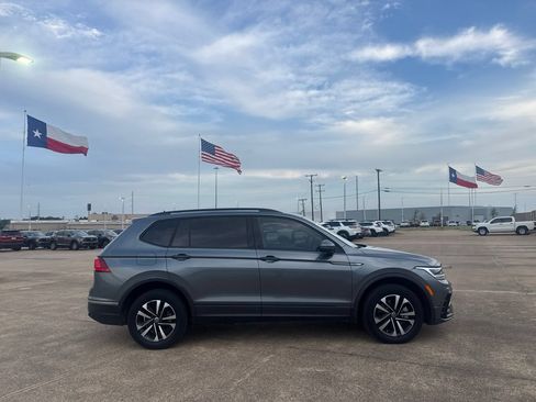 Used 2022 Volkswagen Tiguan S FWD image 24