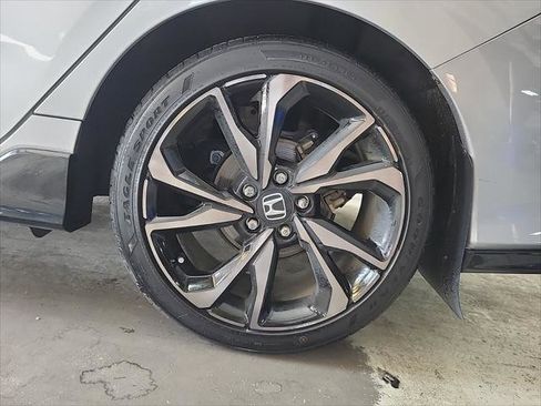 Used 2018 Honda Civic Sport image 13